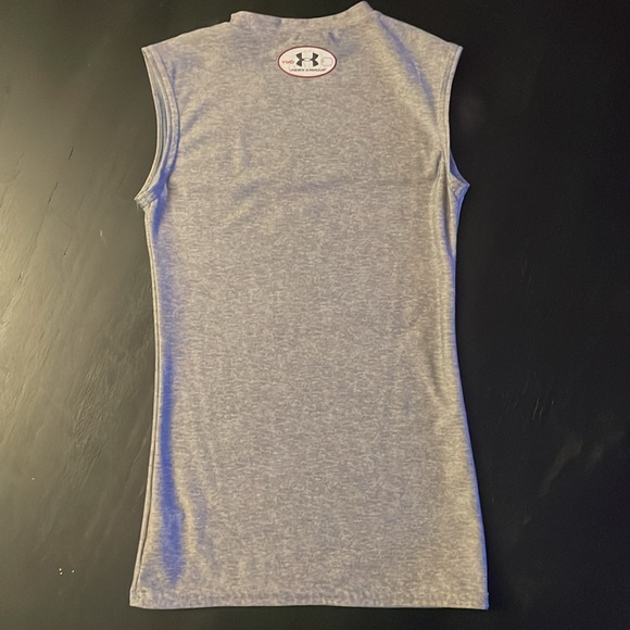 Under armour sleeveless shirt size YM - Picture 2 of 4